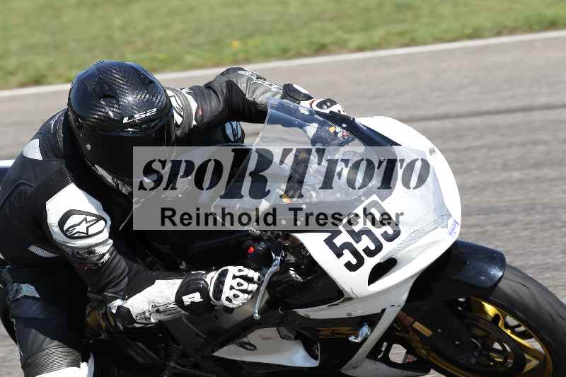 /44 09.08.2025 Plüss Moto Sport ADR/Freies Fahren/559